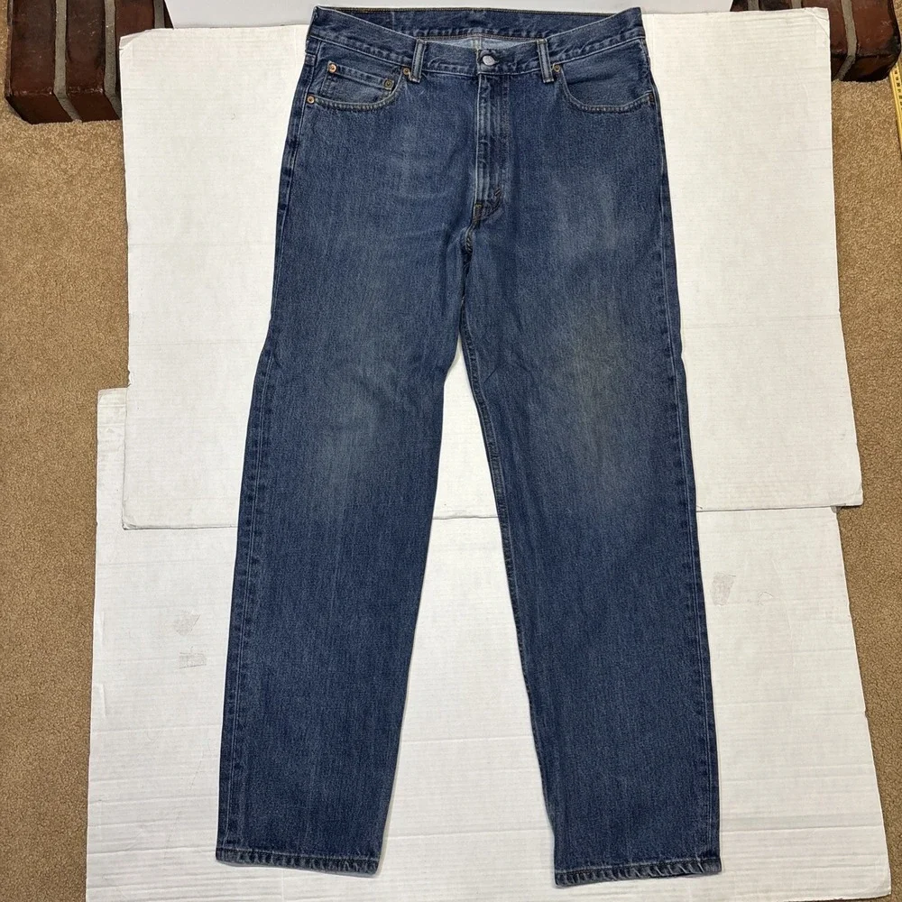 Levis levi 550